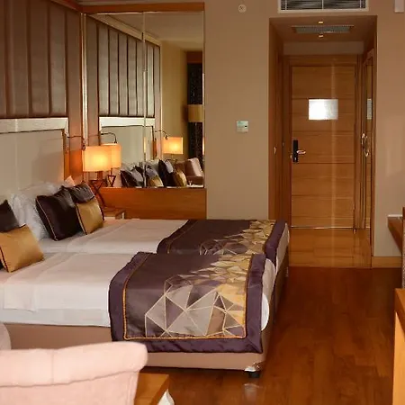 Hotel Mary 5*